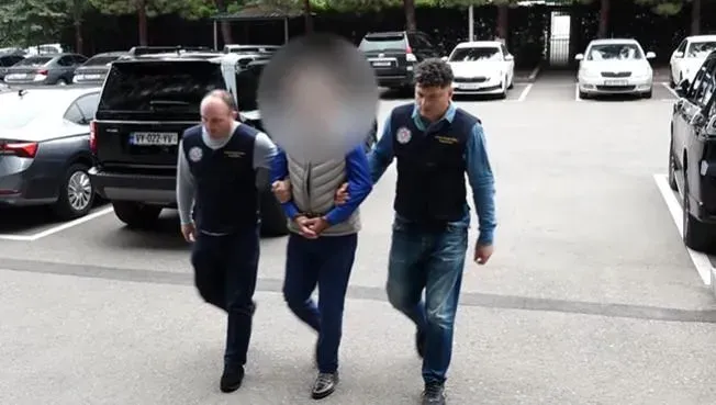 დაკავებულია ძებნილი პირი, რომელმაც 2019 წელს ერთი პირი დაჭრა და მიიმალა