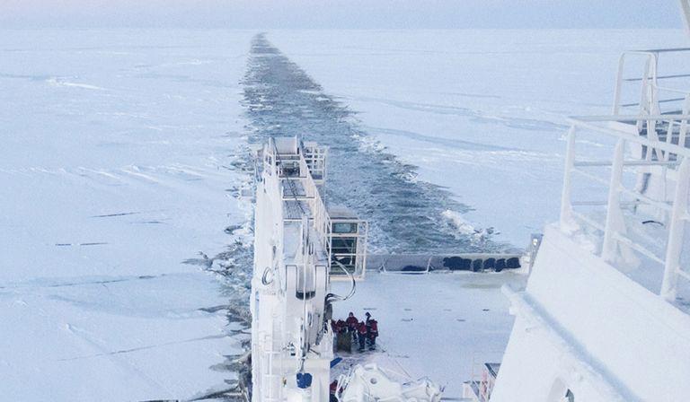 ბრძოლა არქტიკისთვის: რესურსები, "პოლარული აბრეშუმის გზა" და გრენლანდიის გეოპოლიტიკური მნიშვნელობა -  რა გამოწვევებს აჩენს ზესახელმწიფოების ინტერესი და კლიმატის ცვლილება?