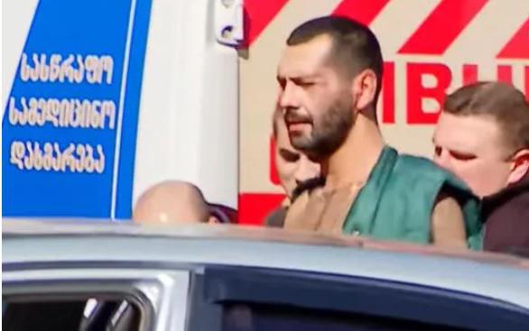 რას აცხადება შსს "ჰოლიდეი ინნ-ში“ მომხდარზე? - "ერთ-ერთ ნომერში ჩაკეტილი იყო პირი, რომელიც სასტუმროს პერსონალს სიცოცხლის მოსპობით ემუქრებოდა"