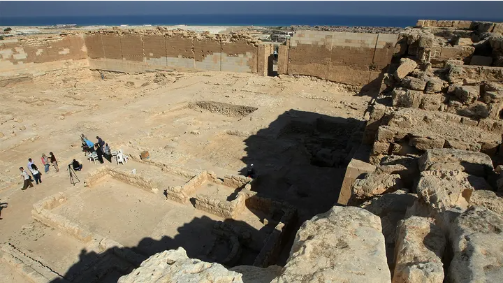 აღმოჩენა ეგვიპტეში - უძველესი ნავსადგური დედოფალ კლეოპატრას ეპოქიდან