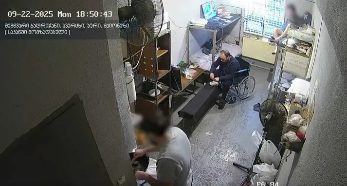 გლდანის ციხის მე-8 დაწესებულებაში საკნის სამივე წევრმა, გიორგი ჩიკვაიძემ, ირაკლი პაპიაშვილმა, ანრი კვარაცხელიამ შიმშილობა დაიწყეს