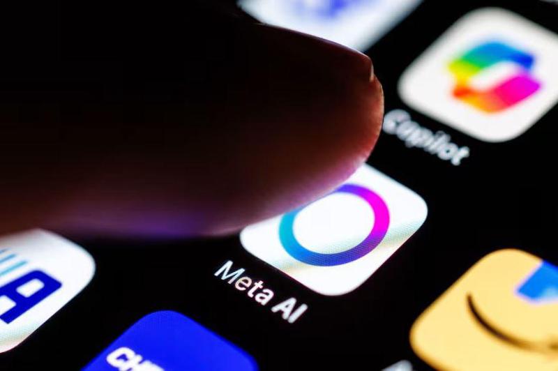 Meta AI ჩატბოტებთან საუბრებს, თქვენზე მორგებული პროდუქტების გასაყიდად გამოიყენებს