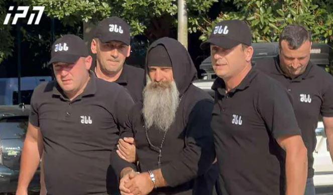 “ოჯახის წევრის მიმართ ძალადობას, აღიარებს, ინანიებს, მაგრამ ძალიან მძიმე პროვოკაციის მსხვერპლი იყო“ - ლუკა კურტანიძე მოსამართლის გადაწყვეტილებით პატიმრობაში რჩება