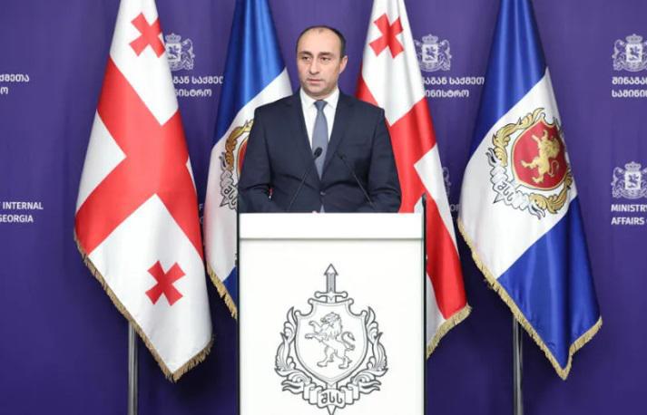 შს მინისტრის განცხადებით, პრეზიდენტის ადმინისტრაციის ღობეს დამატებითი ექსპერტიზა ჩაუტარდა და ჭრის კვალი არ დადასტურდა