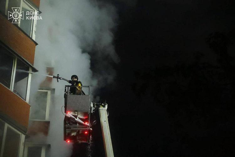 რუსებმა კიევს და ზაპოროჟიეს დრონებით შეუტიეს - დაიღუპა 2 ადამიანი, დაშავდა 13