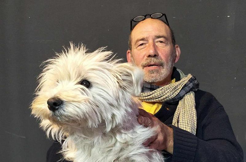 “ყოველთვის მაბრაზებდა თავხედობა და ნაძირლობა - ვბრაზდები, როდესაც ქალაქში ვხედავ ახალ ცუდ შენობას, სწორი განვითარება დღეს ამ კუთხით საერთოდ არ გვაქვს“ - გუგა კოტეტიშვილის “სახალხო ინტერვიუ“