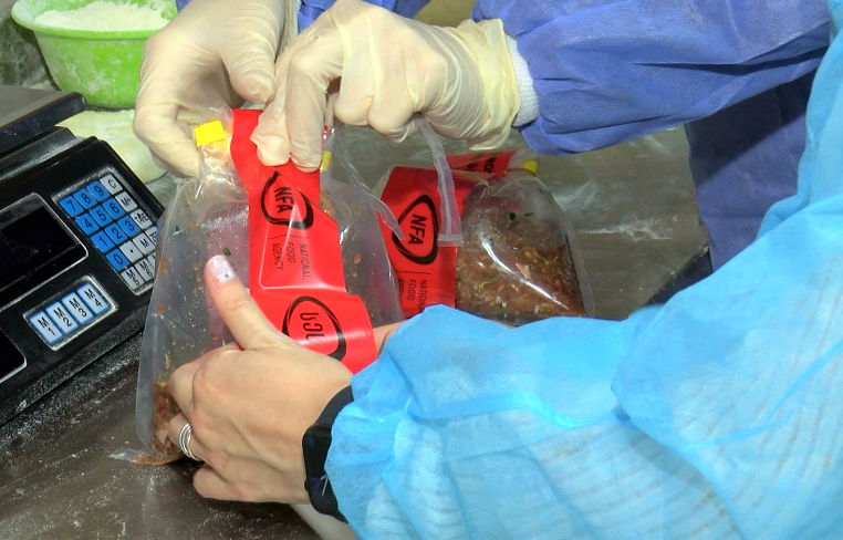 სურსათის ეროვნულმა სააგენტომ ხორცის ფარშში ვირის დნმ გამოავლინა - ვინ არის მწარმოებელი?