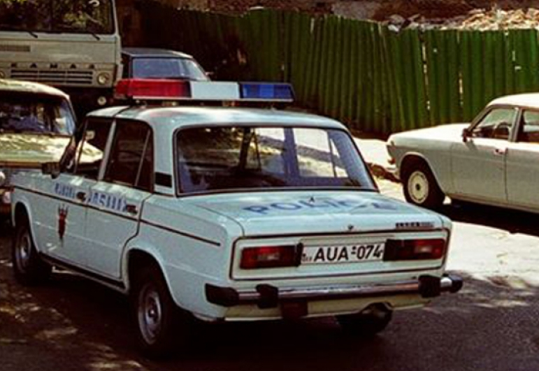 "15 წლის გოგონას გაუპატიურებაში ბრალდებული ჩემი ძმა ცოცხლად დაწვეს... შემდეგ აღმოჩნდა, რომ უდანაშაულო იყო" - "ბრბოს სასამართლო" საქართველოში: უმძიმესი ამბები 90-იანებიდან