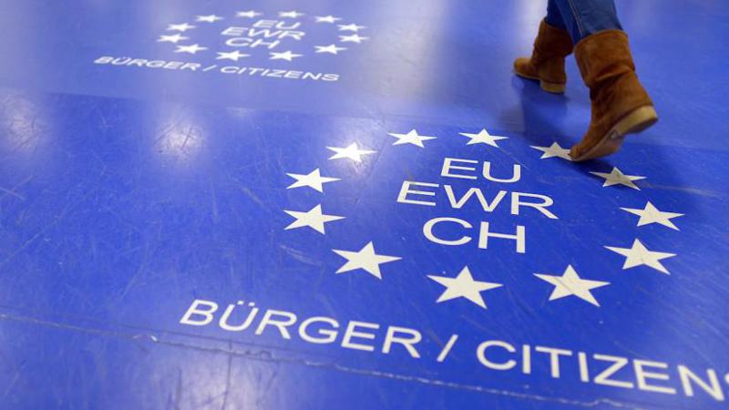 "დასავლეთს არ სურს საქართველოს მოსახლეობის დასჯა... ვფიქრობ, რიგით მოქალაქეებს უვიზო მიმოსვლა შეუნარჩუნდებათ..." - ვის შეიძლება შეეხოს სანქცია?