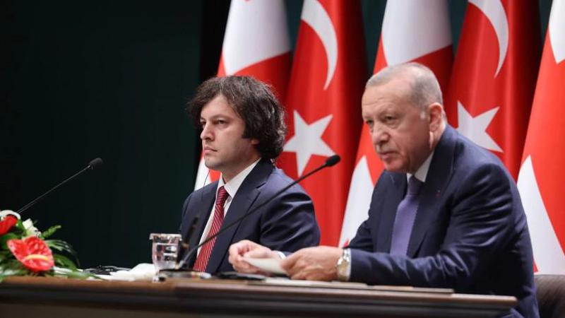 "გულწრფელი სამძიმარი გამოვუცხადე პრეზიდენტ ერდოღანს" - რას წერს ირაკლი კობახიძე ერდოღანთან სატელეფონო საუბრის შემდეგ