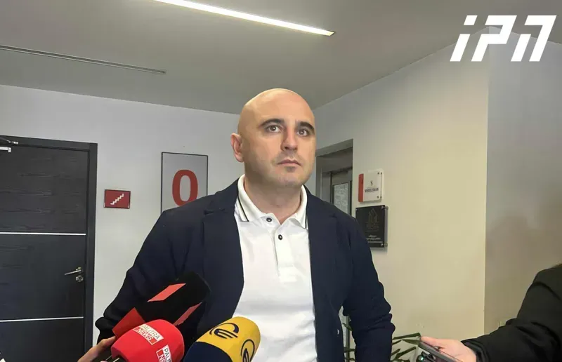 "მოეხსნას ლევან ხაბეიშვილს პაემნის, მიმოწერისა და სატელეფონო საუბრის შეზღუდვა" - აქცია გენერალურ პროკურატურასთან