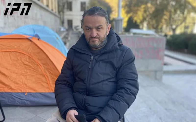 “თავს სუსტად ვგრძნობთ, მაგრამ ეს ბუნებრივია, შიმშილობის 25-ე დღეა - აქციის შეწყვეტაზე არ ვფიქრობთ“ - გედევან ფოფხაძე