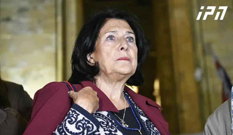 "ერთმა წელმა მოგვცა მთავარი, რომ ჩვენი თავის გვჯერა, რომ ყველაფერი შეგვიძლია, მიუხედავად ისტერიული რეპრესიებისა, ხალხი დგას" - სალომე ზურაბიშვილი