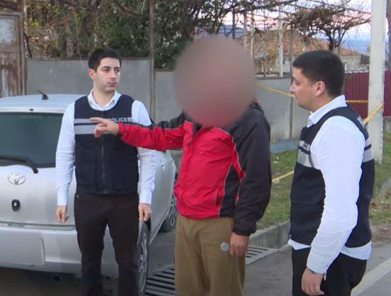 ყაჩაღობა საგურამოში: 70 წლამდე პირს საკუთარ სახლში თავს დაესხნენ, სცემეს და სიცოცხლის მოსპობის მუქარით თანხა მოსთხოვეს: დაკავებულია ორი პირი - რას აცხადებს შსს?