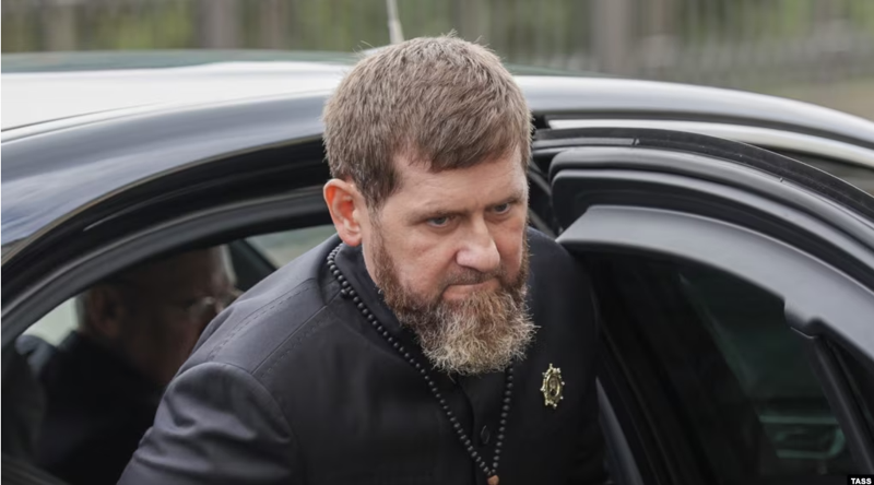 "ბრძანებას ველოდებით! ყველაფერი სწრაფად დასრულდება და არა მათ სასარგებლოდ" - "გაუჩინარებული" კადიროვის მორიგი მხარდაჭერა პუტინს: რას წერს ჩეჩნეთის ლიდერი