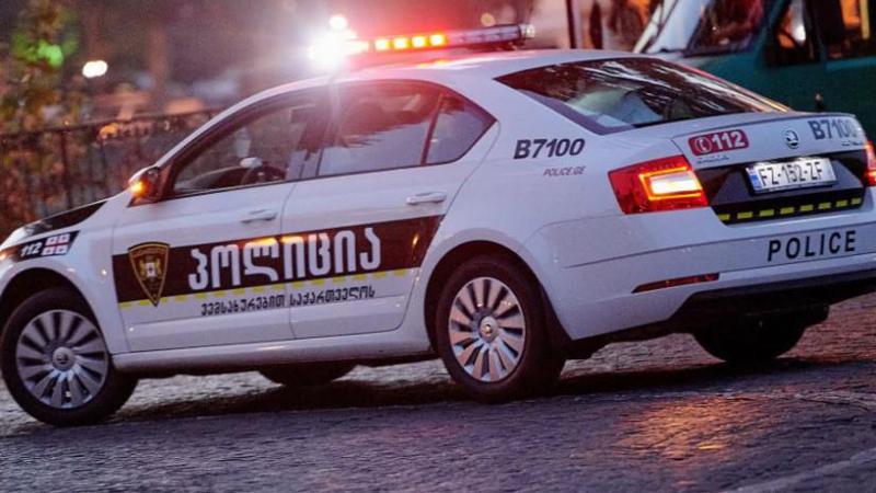 დიდ დიღომში მცხოვრები მოქალაქეები ამბობენ, რომ "ტიკტოკერი" ქალის ეშინიათ და პოლიციას მიმართავენ - "საკუთარი შვილიც იმდენად გააქეზა, ბიჭი ჩაქუჩით დარბის"