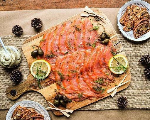 ორაგული და ქაშაყი თქვენს საახალწლო სუფრაზე - გემრიელი აპეტაიზერის იდეები