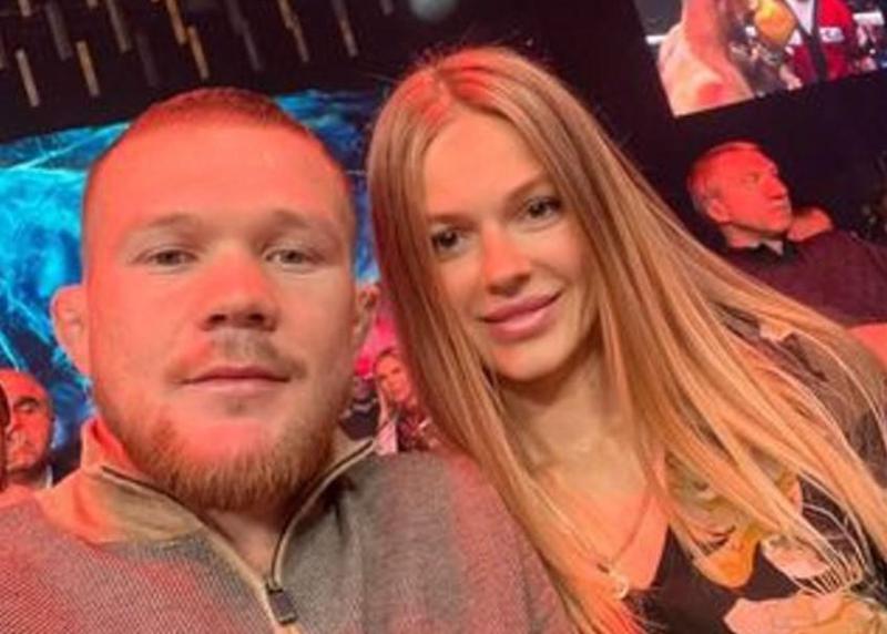 “ეს ჩემი ქმარია, რომელიც UFC-ის ჩემპიონია! ამ ცხოვრებაში ყველაფერი შესაძლებელია“ - პიოტრ იანის მეუღლე მისი მეორე ნახევრის დვალიშვილთან გამარჯვებას გამოეხმაურა