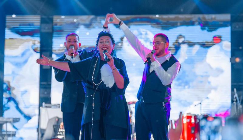 "იფანტაზიორონ..." - რას ამბობს ნატო გელაშვილი გავრცელებულ ინფორმაციაზე, რომ "ჭოხოები" საახალწლოდ 35 400 ლარად იმღერებენ