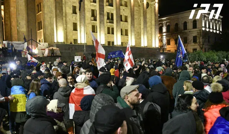 რა ვითარებაა პარლამენტთან, სადავ საპროტესტო აქცია მიმდინარეობს