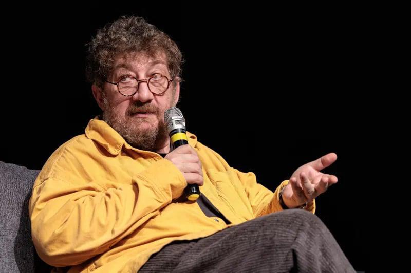 დაუსვი შეკითხვა რეჟისორ ლევან წულაძეს