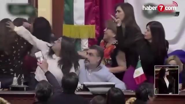 ხელჩართულ ჩხუბი მექსიკის კონგრესში -  ქალმა კანონმდებლებმა ერთმანეთი თმით ითრიეს