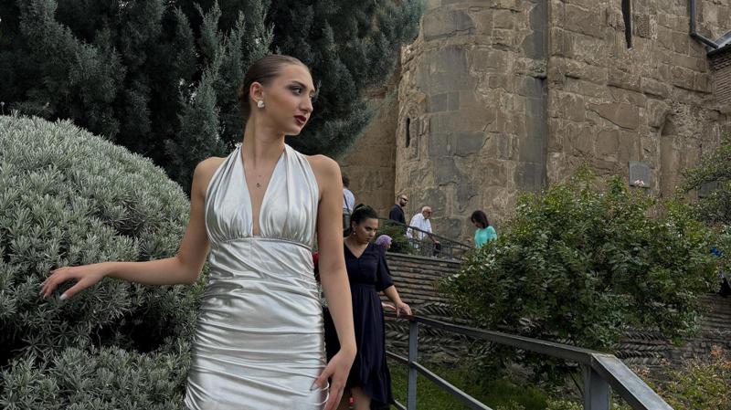 ტრაგედია თბილისში: ავარიას 20 წლის გოგონა ემსხვერპლა - "ნინიმ იბრძოლა, ემიგრაციიდან ჩამოსულ დედას, ცოცხალი რომ დახვედროდა... ნახა დედა და 3 წუთში დაიღუპა"