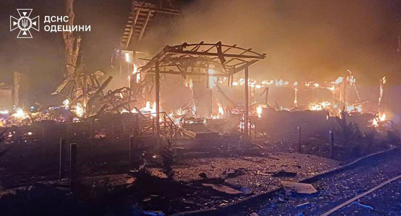 რუსებმა ოდესაში საპორტო ინფრასტრუქტურას დაარტყეს - არის მსხვერპლი