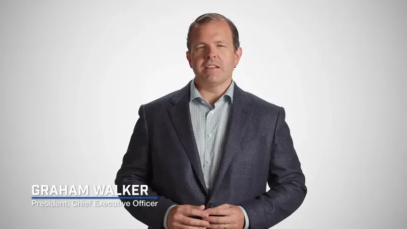 ქარხნის ხელმძღვანელმა თანამშრომლებს 240 მილიონი დოლარის ოდენობის პრემია გამოუწერა - რას წერს მედია “საშობაო სასწაულის“ შესახებ