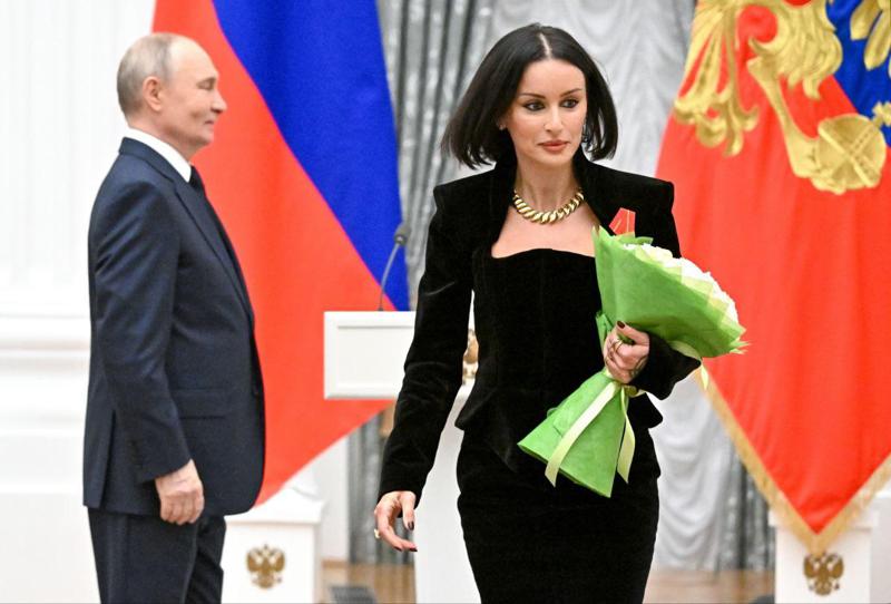 კრემლის პროპაგანდისტი თინა კანდელაკი ვიდეოს აქვეყნებს, რომელშიც საუბრობს რუსეთზე, როგორც რწმენის ბურჯზე და მესამე რომზე - "რუსეთი - ეს არის ადგილი დედამიწაზე, სადაც ცასთან სიახლოვეს  ყოველი ადამიანი გრძნობს"