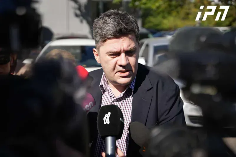 "არ ვუყურებდი სერიოზულად, რომ ივანიშვილი ეუბნება მომხრეებს, გადატრიალებას გვიწყობს ადამიანი, რომელიც 10 წელი ციხეში მეჯდაო" - რას ამბობდა ბაჩო ახალაია დაკავებამდე