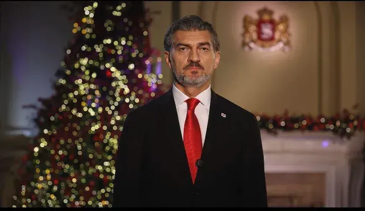 "2025 წელი ერთდროულად განსაცდელის და სულიერი სიძლიერის წელი იყო" - მიხეილ ყაველაშვილი მოქალაქეებს ახალ წელს ულოცავს
