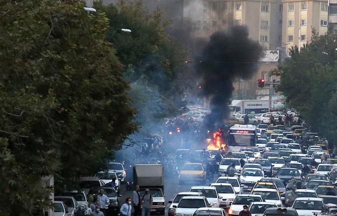 შიდა აშლილობა, განადგურებული მოკავშირეები და ტრამპის მუქარა - ოფიციალური თეირანის პოზიციები სულ უფრო სუსტდება: რა ელის ირანის ისლამურ რეჟიმს?