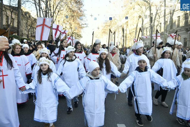 თბილისში "ალილოს“ მსვლელობა მიმდინარეობს