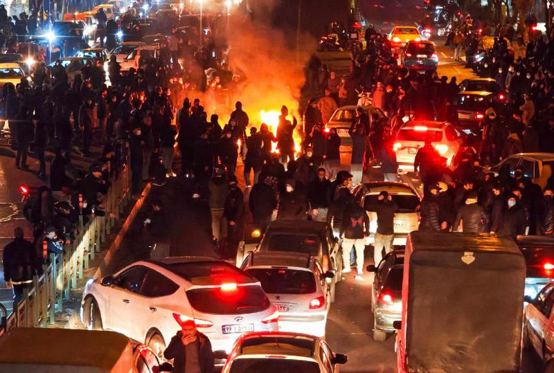 ირანში დაღუპულთა რაოდენობა 12-დან 20 ათასამდეა - CBS News