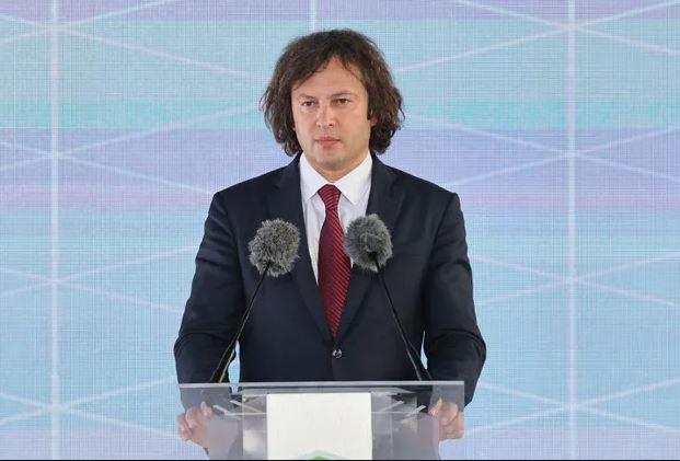 "აეროპორტის გაფართოების მნიშვნელობა კიდევ უფრო ნათლად იკვეთება" - კობახიძის თქმით, 2025 წელს საქართველოში რეკორდული რაოდენობის 5,5 მილიონი ტურისტული ვიზიტი დაფიქსირდა