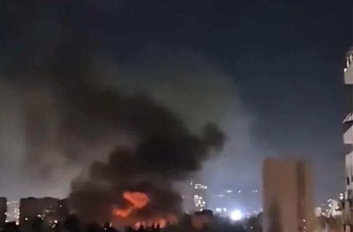 ხანძარი დიღომში - ცეცხლი ავტომობილების სახელოსნოში გაჩნდა