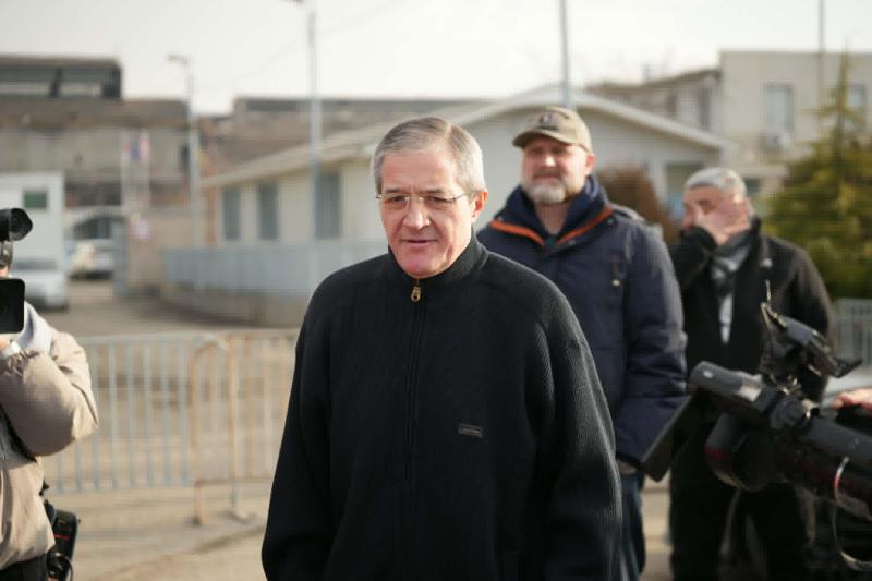 “მარტო ობობას ველაპარაკებოდი 7 თვე, ამიტომ ახლა ჭკუის სწავლებას ვერავის დავუწყებ, მაგრამ ჩემს იდეებს მივაწვდი“ - გივი თარგამაძის თქმით, ოპოზიციის ლიდერებთან შეხვედრებს გამართავს