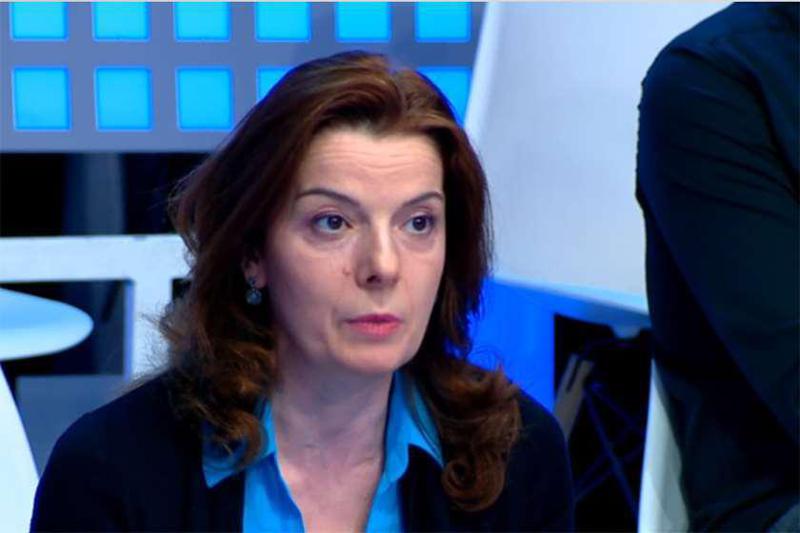 "ორი უნივერსიტეტის შერწყმა ნიშნავს არა განვითარებას, არამედ ორივეს ერთად გაუქმებას მხოლოდ პოლიტიკური მისიით... ეს ქვეყნის ღალატია" -  რუსუდან თევზაძე