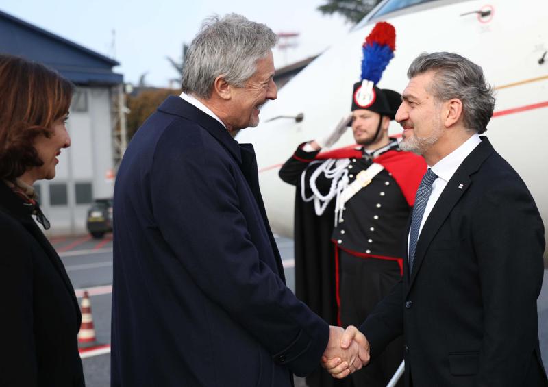 მიხეილ ყაველაშვილი, მეუღლესთან ერთად, მილანს ეწვია