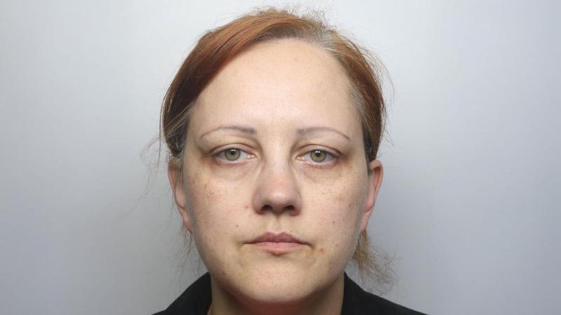 ქალმა მეგობარი გოგონა მოკლა, ცხედარი დაანაწევრა და ბაღში დამარხა - 15 წლის შემდეგ დამნაშავემ პოლიციას მეილით გაუგზავნა აღიარებითი ჩვენება: ბრიტანული დანაშაულის დეტალები