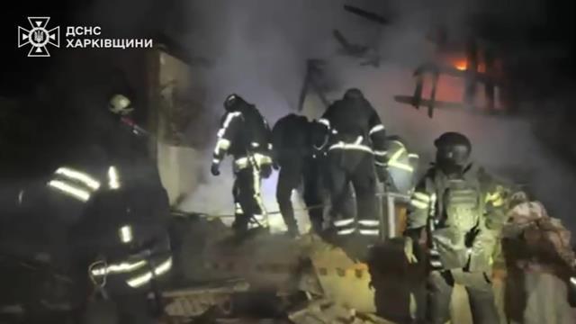 ტრაგედია ხარკოვში - რუსული დრონი კერძო სახლს დაეცა: დაიღუპა მამა და სამი მცირეწლოვანი, მძიმედ დაიჭრა ორსული ქალი (ფოტო/ვიდეო)