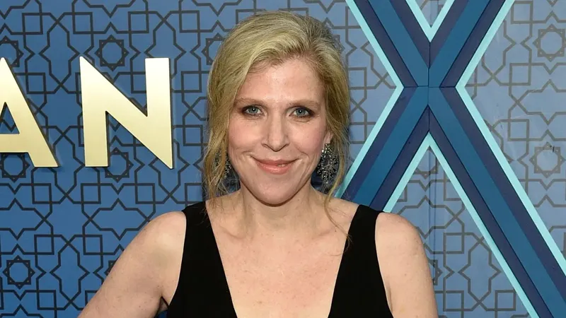 სერიალ "თეირანის" პროდიუსერი ათენში, სასტუმროში გარდაცვლილი იპოვეს - რა დეტალებია ცნობილი ამ დროისთვის და რა სახელდება სიკვდილის მიზეზად?