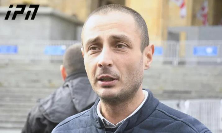 ლაშა ჩხარტიშვილს 5-დღიანი ადმინისტრაციული პატიმრობა შეეფარდა - ადვოკატის თქმით, მას მოსამართლის სოციალურ ქსელში შეურაცხყოფას ედავებიან