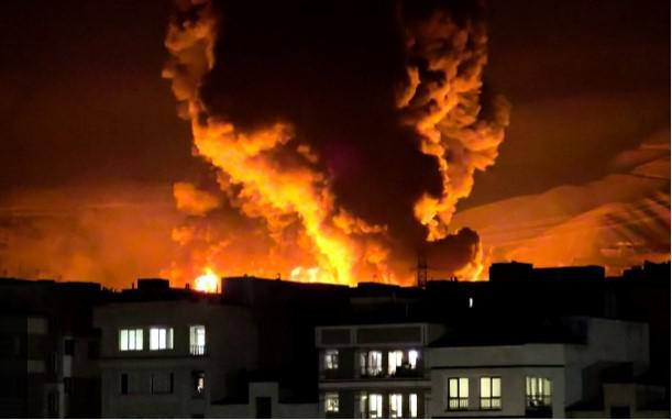 თეირანი ცეცხლის ალშია გახვეული - ისრაელმა ირანზე იერიშების კიდევ ერთი ტალღა დაიწყო, დარტყმები განხორციელდა დედაქალაქის ნავთობგადამამუშავებელ ქარხნებზე