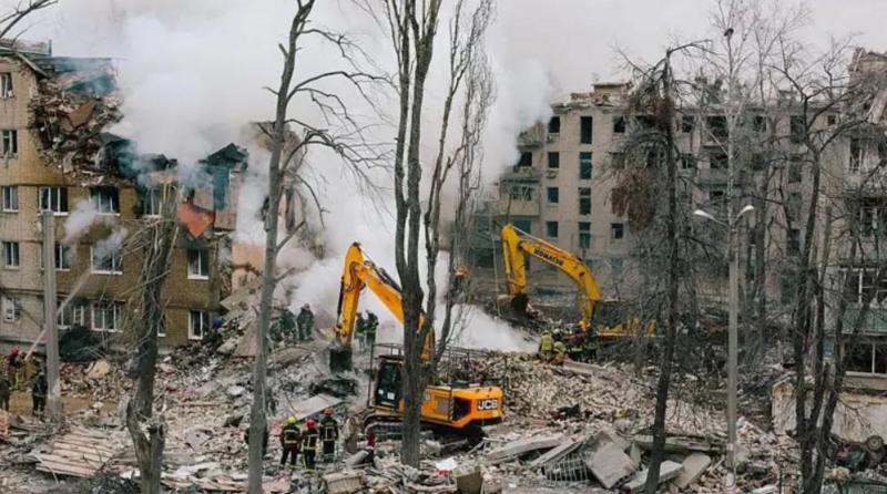 მასირებული შეტევა რაკეტებითა და დრონებით უკრაინაზე: ხარკოვში 11 ადამიანი დაიღუპა, მათ შორის 2 ბავშვია