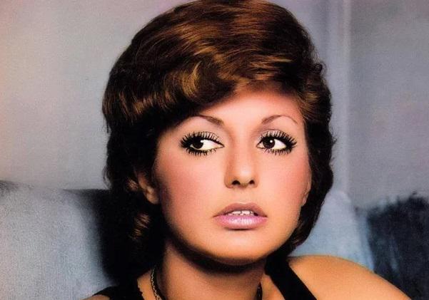 ირანის ხმა, რომლის ჩახშობასაც რეჟიმი 20 წლის განმავლობაში ცდილობდა - რა არის ცნობილი ქალზე, რომელიც დღემდე თავისუფლების სიმბოლოდ მიიჩნევა?