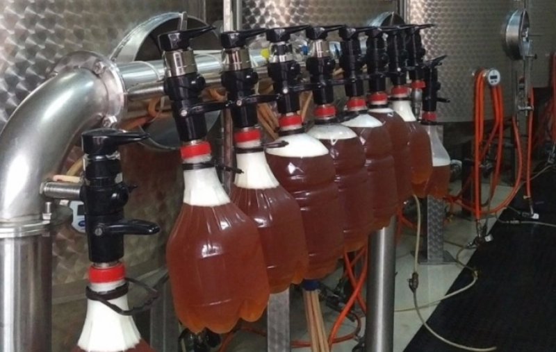 20-ლიტრამდე ლუდი პლასტმასის ბოთლებში ვეღარ გაიყიდება - დეტალები მთავრობის ახალ გადაწყვეტილებაზე: როდიდან ამოქმედდება აკრძალვა