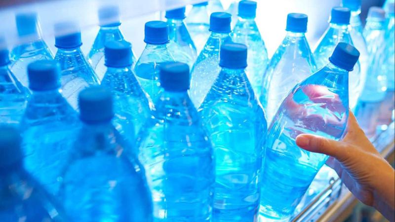 პლასტმასის ბოთლების აკრძალვა შესაძლოა გადავადდეს ან შეიცვალოს - რა განაცხადა პრემიერმა რეგულაციაზე, რომლის ამოქმედება 2027 წლიდან იგეგმება