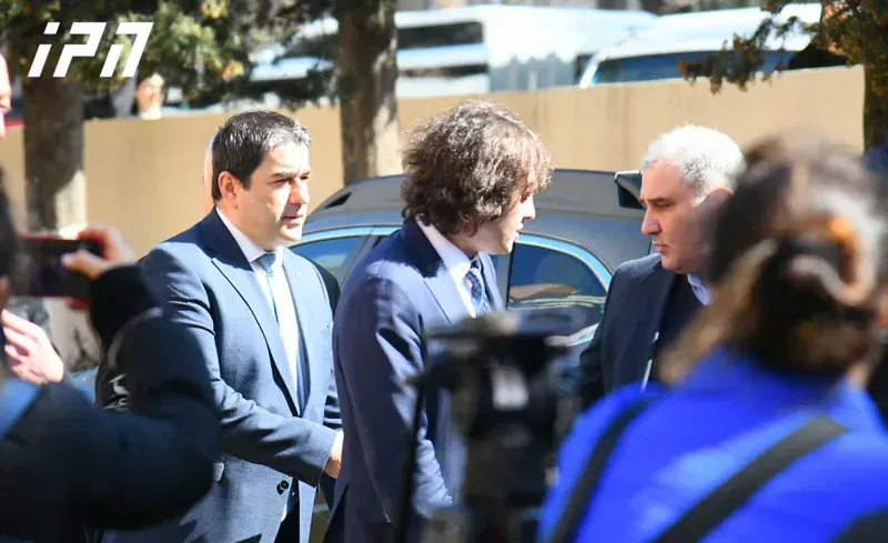 კავკასიის მედიცინის ცენტრში ირაკლი კობახიძე, შალვა პაპუაშვილი და ირაკლი ჩიქოვანი მივიდნენ (ფოტოები)